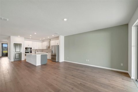 Villa ou maison à vendre à Bradenton, Floride: 3 chambres, 197.23 m2 № 2203133 - photo 8