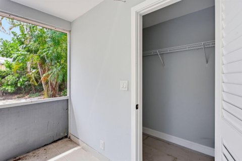 Touwnhouse à louer à Boca Raton, Floride: 2 chambres, 106.84 m2 № 2372280 - photo 26