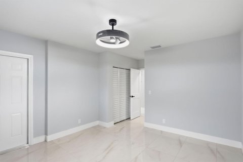 Touwnhouse à louer à Boca Raton, Floride: 2 chambres, 106.84 m2 № 2372280 - photo 15
