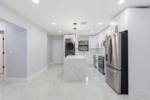Touwnhouse à louer à Boca Raton, Floride: 2 chambres, 106.84 m2 № 2372280 - photo 9