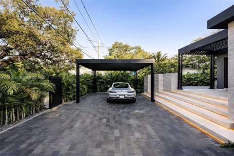 House in Miami, Florida 2 bedrooms № 2076096 - photo 11
