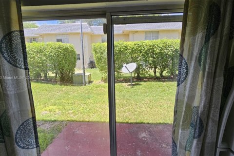 Condominio en venta en North Lauderdale, Florida, 2 dormitorios, 102.38 m2 № 1888095 - foto 11