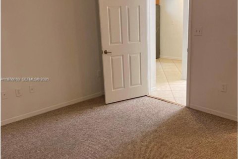 Condo in West Palm Beach, Florida, 1 bedroom  № 2042021 - photo 22