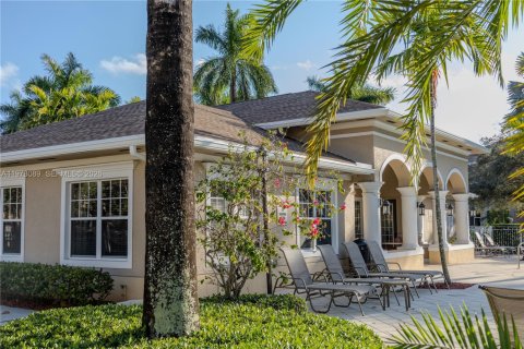 Condo in West Palm Beach, Florida, 1 bedroom  № 2042021 - photo 30