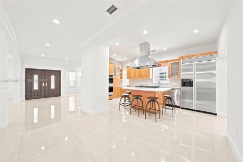 House in Sunny Isles Beach, Florida 5 bedrooms, 309.36 sq.m. № 2186188 - photo 14
