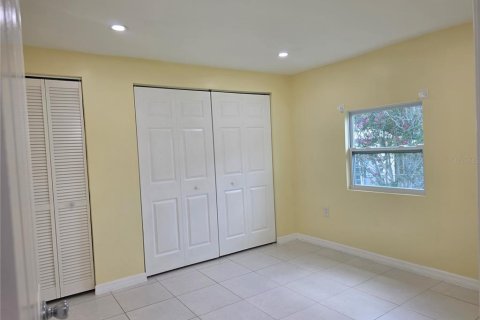 Villa ou maison à louer à Okeechobee, Floride: 3 chambres, 96.06 m2 № 2258512 - photo 12