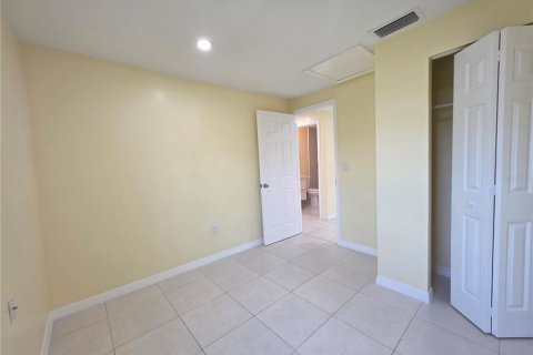 Villa ou maison à louer à Okeechobee, Floride: 3 chambres, 96.06 m2 № 2258512 - photo 11