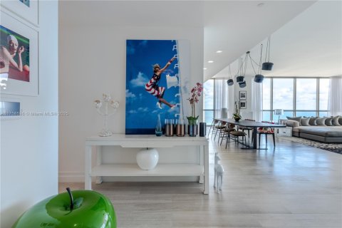 Copropriété à louer à Sunny Isles Beach, Floride: 3 chambres, 428.19 m2 № 1985324 - photo 8