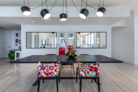 Copropriété à louer à Sunny Isles Beach, Floride: 3 chambres, 428.19 m2 № 1985324 - photo 7