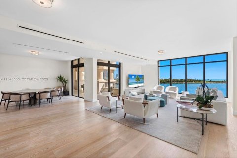 Copropriété à vendre à Miami Beach, Floride: 3 chambres, 332.68 m2 № 2152704 - photo 3