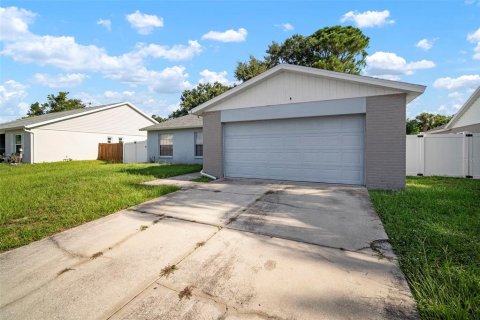 Casa en venta en Riverview, Florida, 4 dormitorios, 146.14 m2 № 1847001 - foto 3