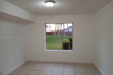 Снять в аренду кондоминиум в Майами, Флорида 2 спальни, 99.87м2, № 1948172 - фото 21