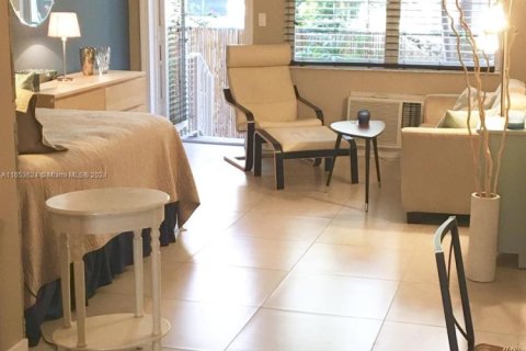 Condo in Miami Beach, Florida № 1958388 - photo 5