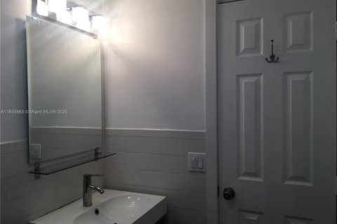 Copropriété à louer à Miami, Floride: 1 chambre, 56.58 m2 № 1888297 - photo 6