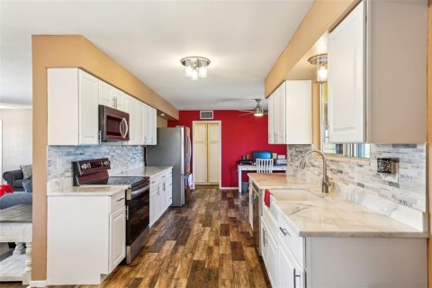 Купить виллу или дом в Сан-Сити-Центр, Флорида 8 комнат, 163.23м2, № 1583166 - фото 22
