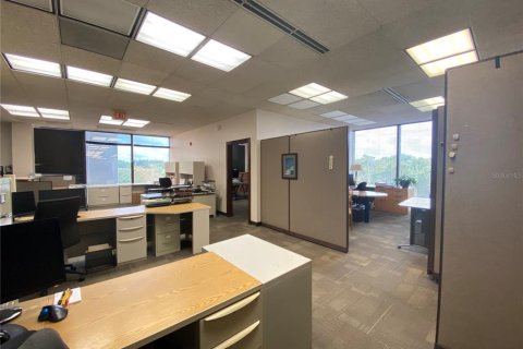Propiedad comercial en alquiler en Gainesville, Florida, 836.12 m2 № 1111304 - foto 14