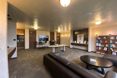 Propiedad comercial en alquiler en Gainesville, Florida, 836.12 m2 № 1111304 - foto 6