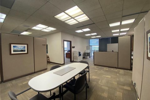 Propiedad comercial en alquiler en Gainesville, Florida, 836.12 m2 № 1111304 - foto 13