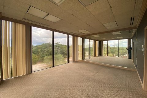Propiedad comercial en alquiler en Gainesville, Florida, 836.12 m2 № 1111304 - foto 11