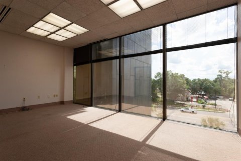 Propiedad comercial en alquiler en Gainesville, Florida, 836.12 m2 № 1111304 - foto 19