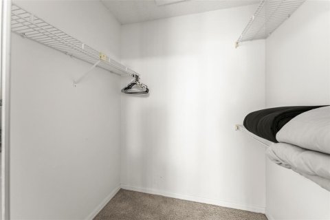 Купить кондоминиум в Киссимми, Флорида 4 комнаты, 120.87м2, № 2100335 - фото 22
