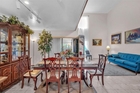 Купить кондоминиум в Майами, Флорида 3 спальни, 170.94м2, № 1980124 - фото 12