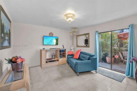 Купить кондоминиум в Майами, Флорида 3 спальни, 170.94м2, № 1980124 - фото 14