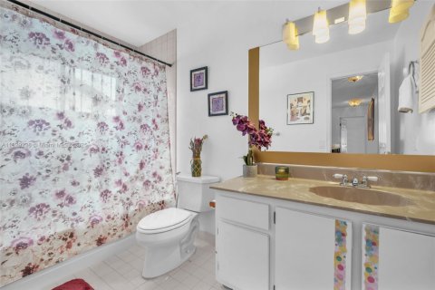 Купить кондоминиум в Майами, Флорида 3 спальни, 170.94м2, № 1980124 - фото 26