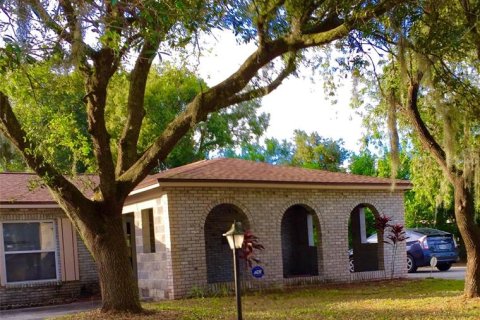 Villa ou maison à Seffner, Floride 3 chambres, 111.48 m2 № 2386774