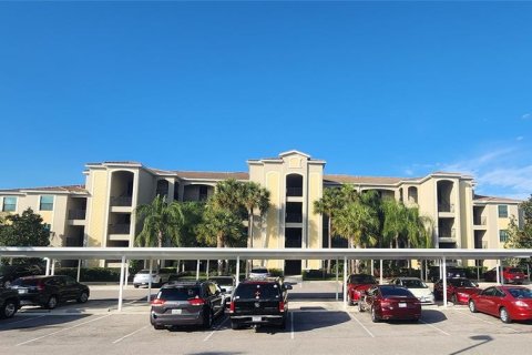 Condominio en alquiler en Bradenton, Florida, 2 dormitorios, 104.14 m2 № 1742778 - foto 1