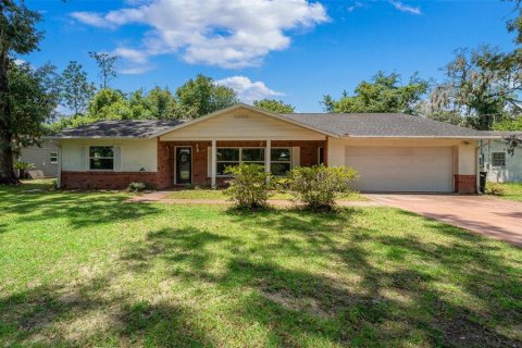 Villa ou maison à Ocala, Floride 3 chambres, 157.19 m2 № 2149169