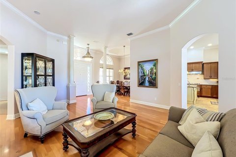 Villa ou maison à vendre à Longwood, Floride: 4 chambres, 315.31 m2 № 2400106 - photo 2