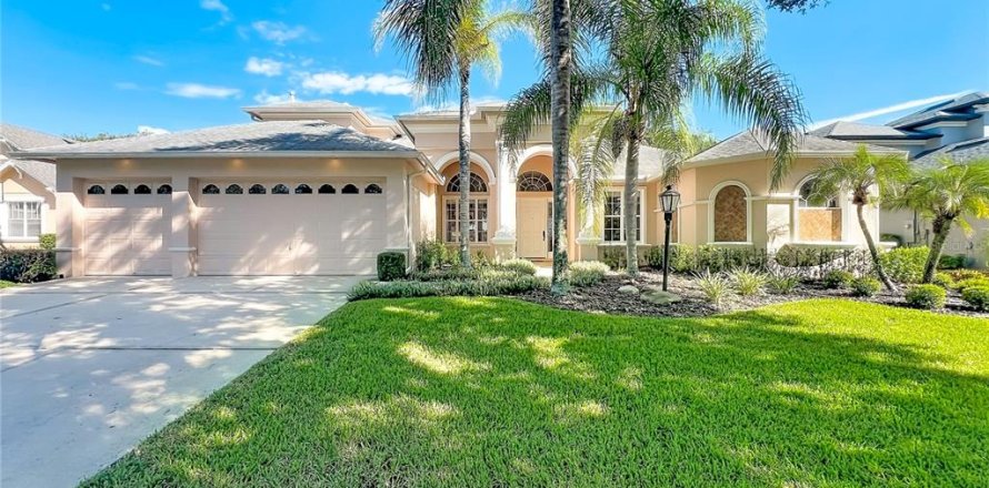 Villa ou maison à Longwood, Floride 4 chambres, 315.31 m2 № 2400106
