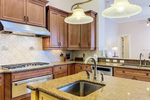 Villa ou maison à vendre à Longwood, Floride: 4 chambres, 315.31 m2 № 2400106 - photo 29