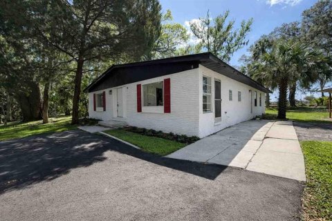 House in Crystal River, Florida 5 bedrooms, 222.97 sq.m. № 2115811 - photo 15