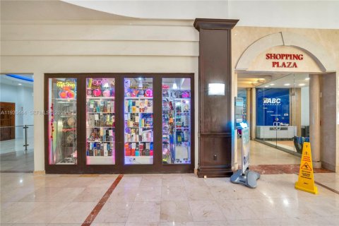 Купить кондоминиум в Санни-Айлс-Бич, Флорида 33.44м2, № 1989836 - фото 16