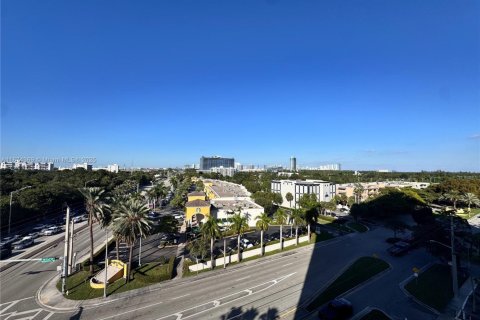 Condominio en alquiler en North Miami, Florida, 1 dormitorio, 68.75 m2 № 1926410 - foto 21