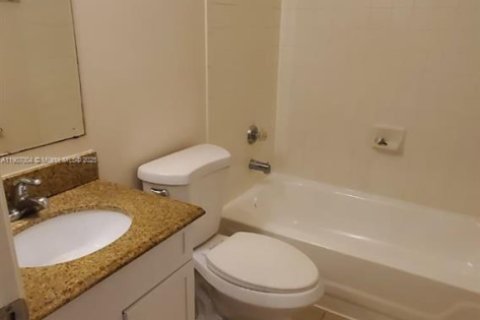 Copropriété à louer à Coral Springs, Floride: 2 chambres, 103.49 m2 № 1965808 - photo 13