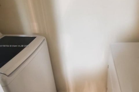 Copropriété à louer à Coral Springs, Floride: 2 chambres, 103.49 m2 № 1965808 - photo 19