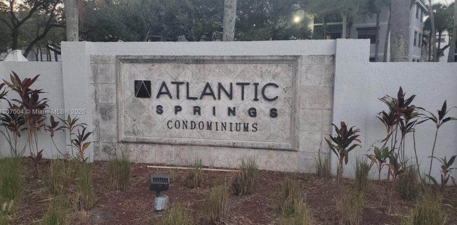 Condo à Coral Springs, Floride, 2 chambres № 1965808