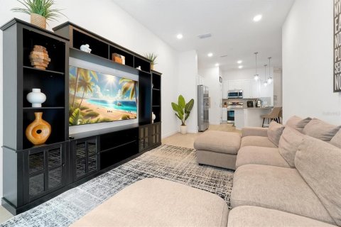 Touwnhouse à vendre à Orlando, Floride: 5 chambres, 178.19 m2 № 1914198 - photo 7