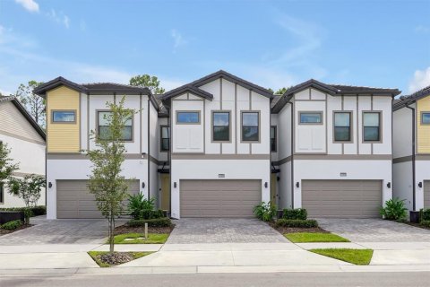 Touwnhouse à vendre à Orlando, Floride: 5 chambres, 178.19 m2 № 1914198 - photo 1
