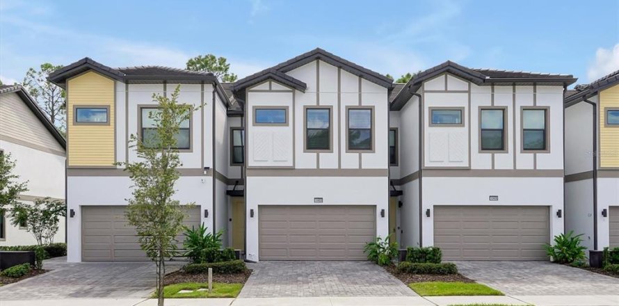 Touwnhouse à Orlando, Floride 5 chambres, 178.19 m2 № 1914198