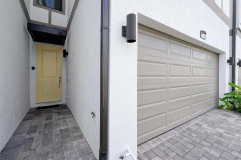 Touwnhouse à vendre à Orlando, Floride: 5 chambres, 178.19 m2 № 1914198 - photo 3