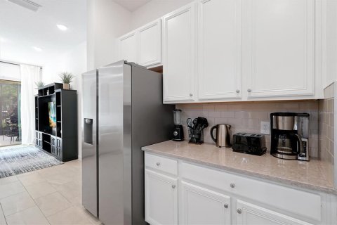 Touwnhouse à vendre à Orlando, Floride: 5 chambres, 178.19 m2 № 1914198 - photo 11