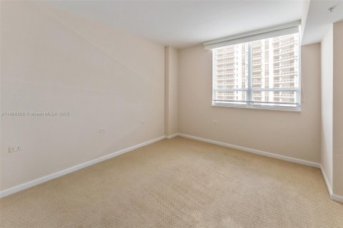 Снять в аренду кондоминиум в Майами, Флорида 2 спальни, 129.78м2, № 1954187 - фото 22