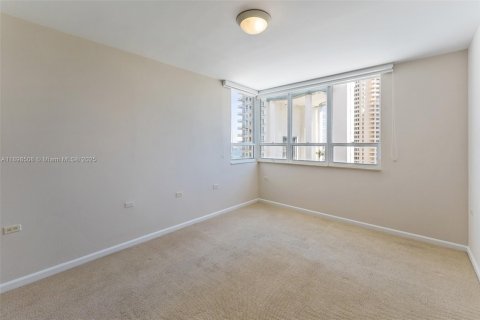 Снять в аренду кондоминиум в Майами, Флорида 2 спальни, 129.78м2, № 1954187 - фото 30