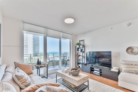 Copropriété à louer à Hallandale Beach, Floride: 2 chambres, 92.9 m2 № 1703315 - photo 21