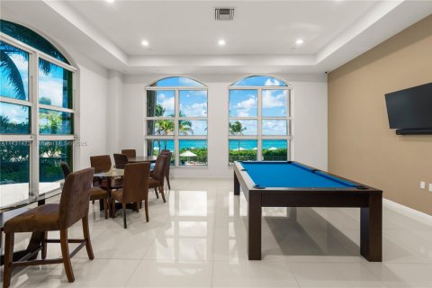 Copropriété à louer à Hallandale Beach, Floride: 2 chambres, 92.9 m2 № 1703315 - photo 14