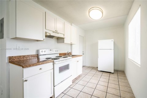 Apartment in Wilton Manors, Florida 27.87 sq.m. № 2067547 - photo 8